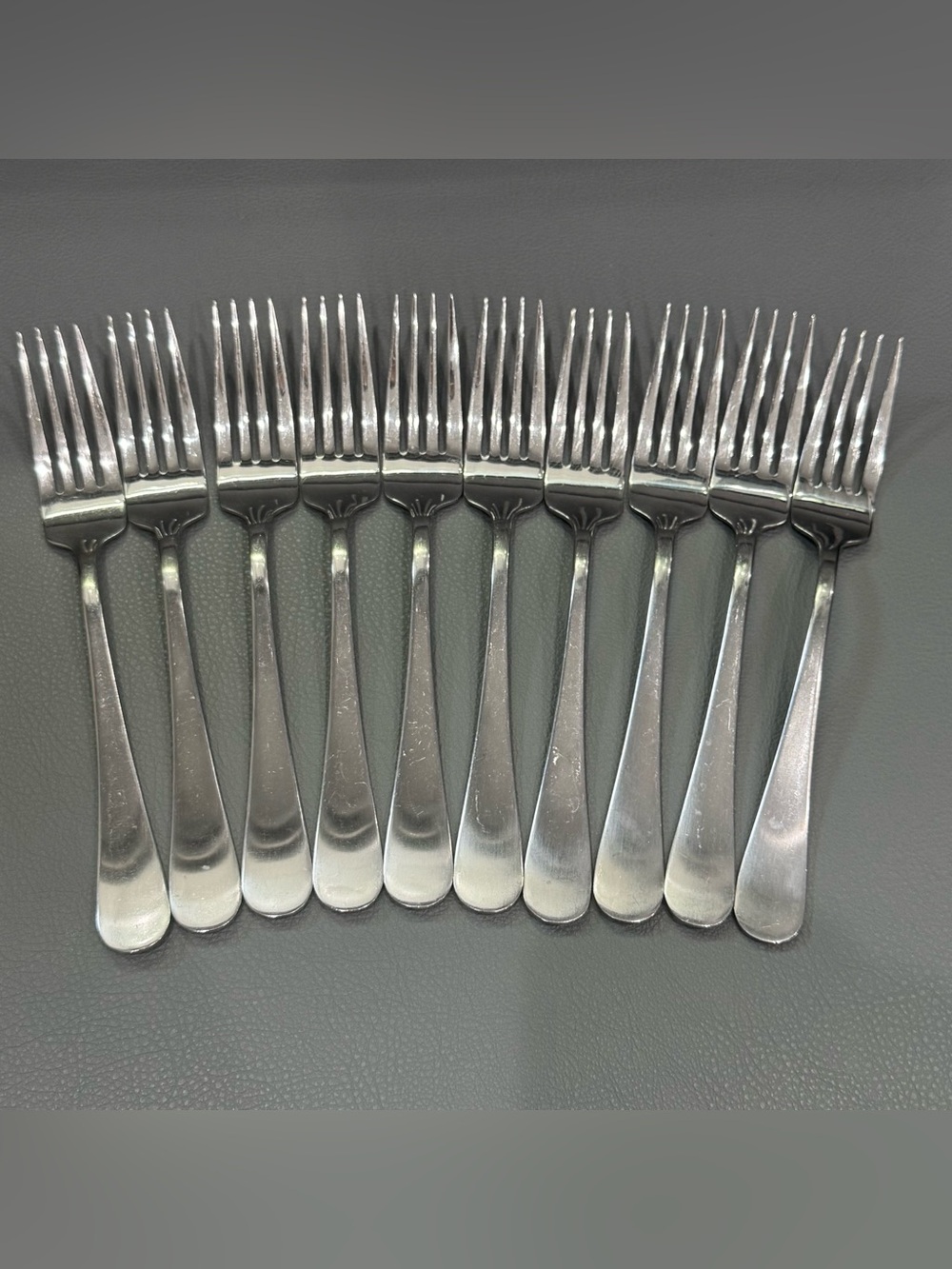 Mikasa Tanner Satin 18/0 Stainless Dinner Forks Lot Of 10